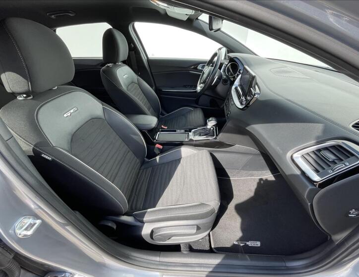 KIA ProCeed 18