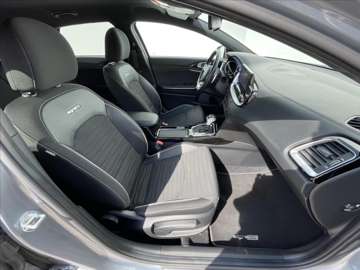 KIA ProCeed
