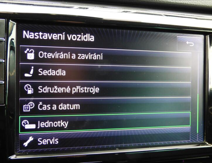 Škoda Superb 37