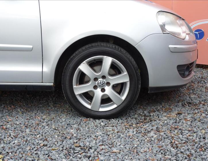 Volkswagen Polo 9