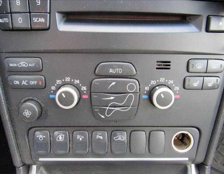 Volvo XC90 17