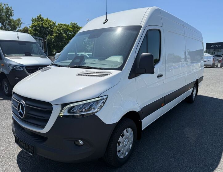 Mercedes-Benz Sprinter 3