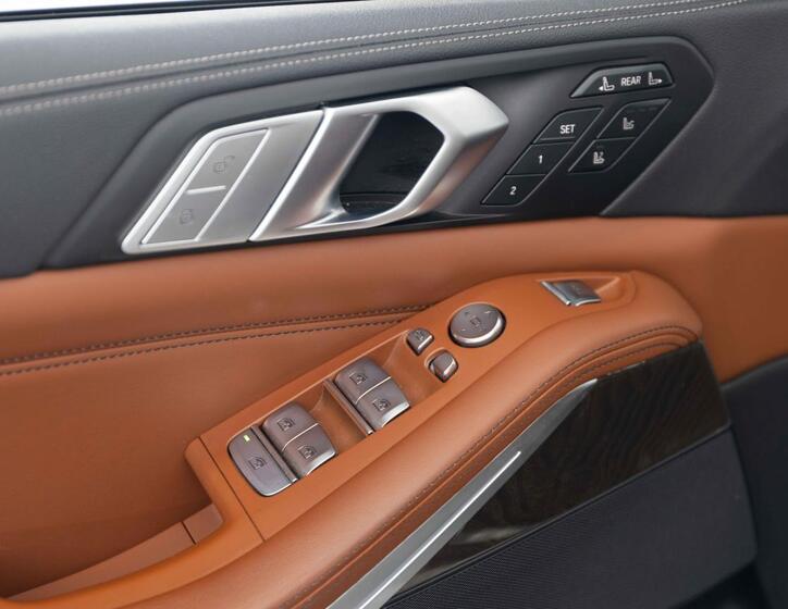 BMW X7 17