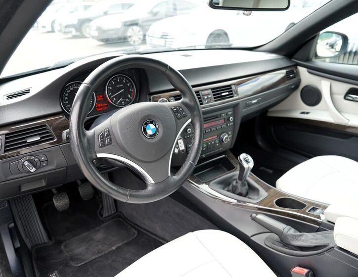 BMW Řada 3 28
