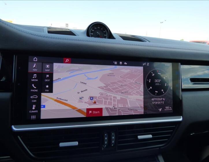 Porsche Cayenne 28