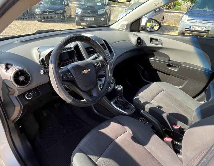 Chevrolet Aveo 13