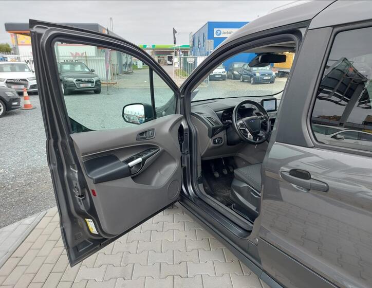 Ford Tourneo Connect 11