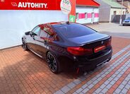 BMW M5 9