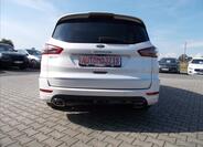 Ford S-MAX 13