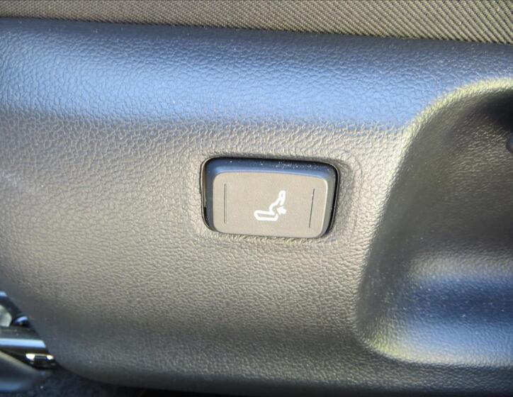 Toyota Corolla 13