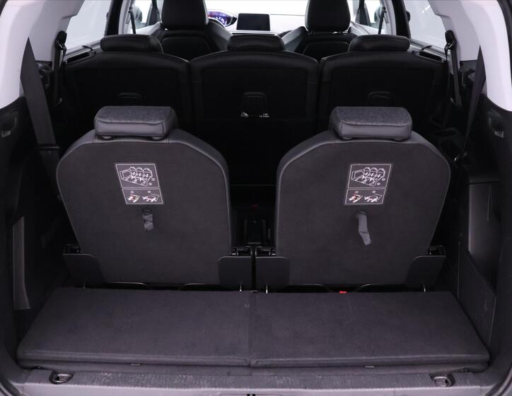 Peugeot 5008 11