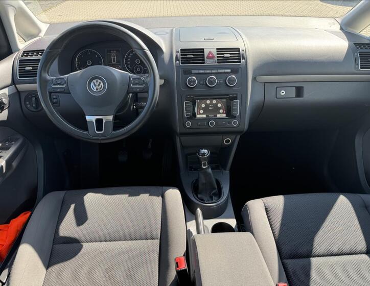 Volkswagen Touran 15