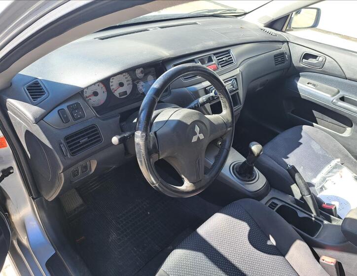 Mitsubishi Lancer 19