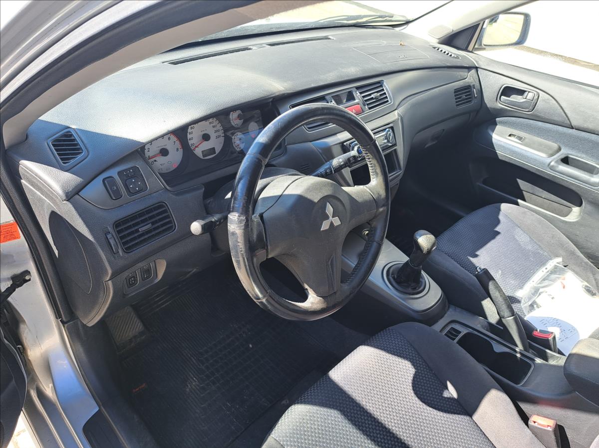 Mitsubishi Lancer