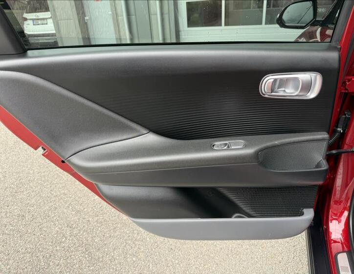 Hyundai Ioniq 6 10
