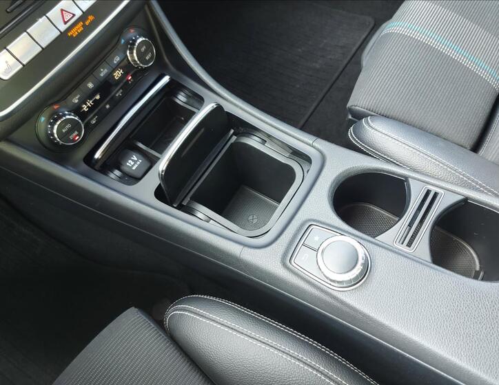 Mercedes-Benz CLA 35