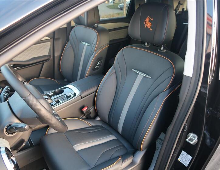 Dongfeng U-Tour 10