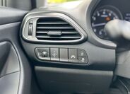 Hyundai i30 18