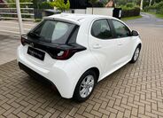 Toyota Yaris 6