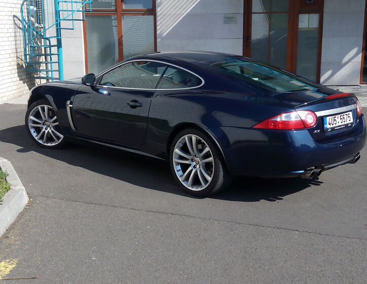 Jaguar XKR 5