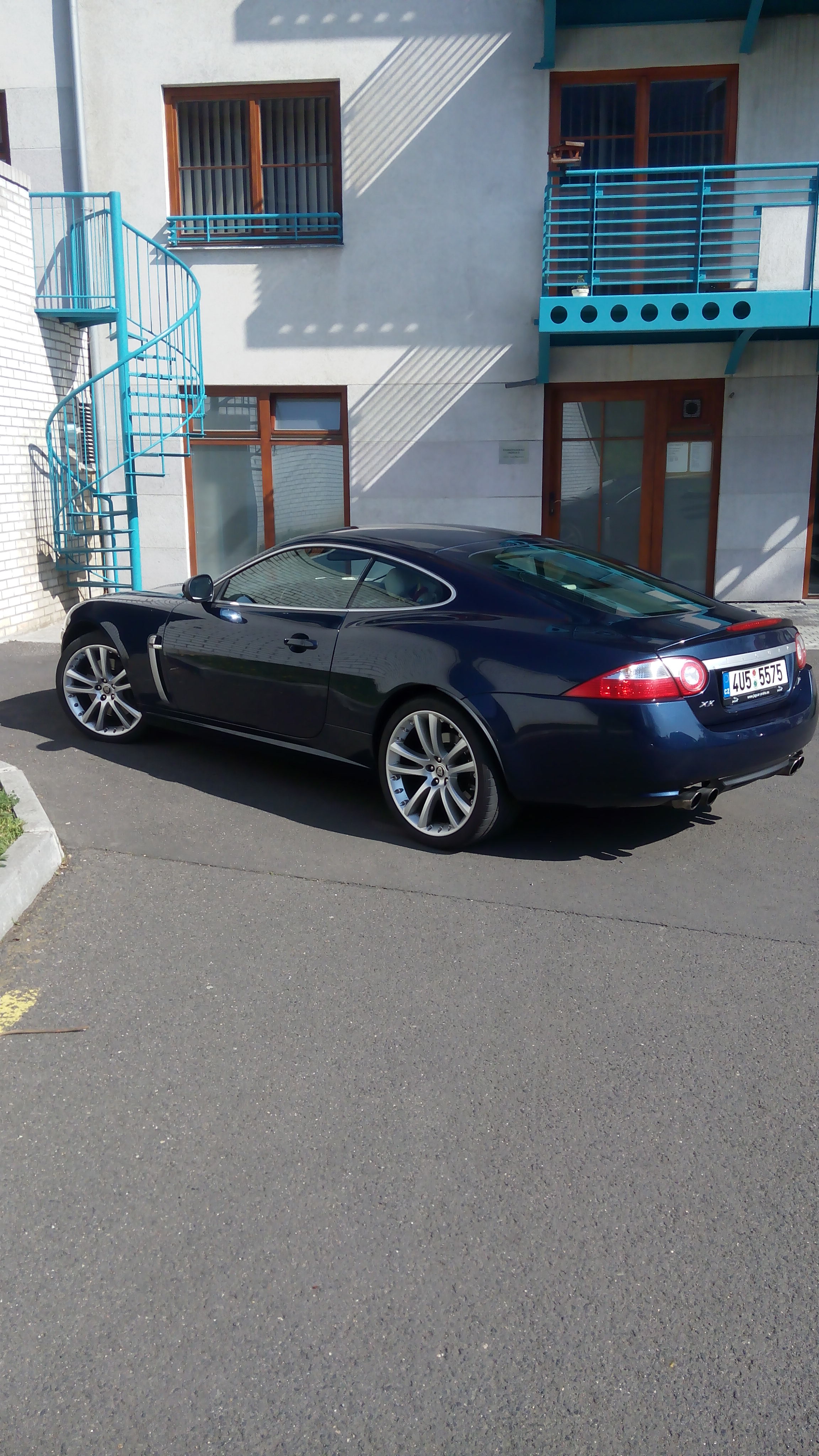 Jaguar XKR