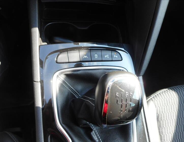 Opel Insignia 16