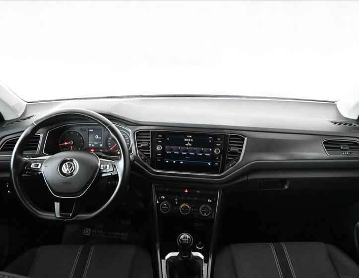 Volkswagen T-Roc 11