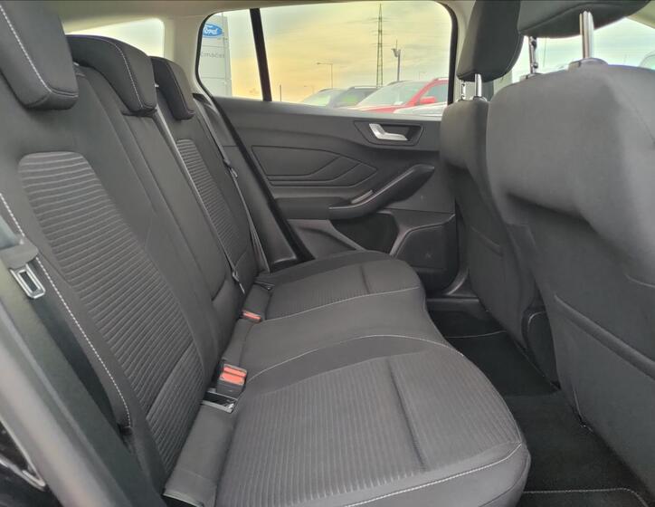 Ford Focus 14