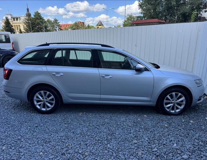 Škoda Octavia 14