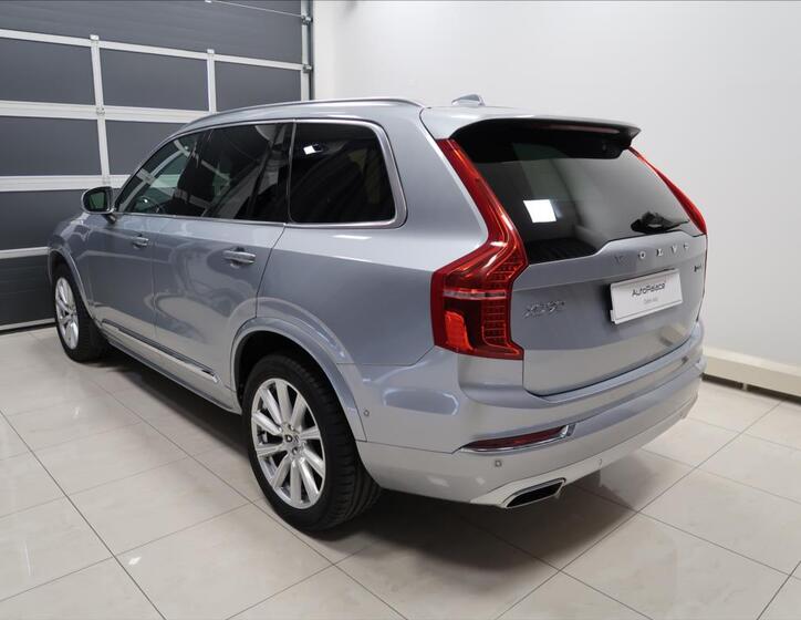 Volvo XC90 6