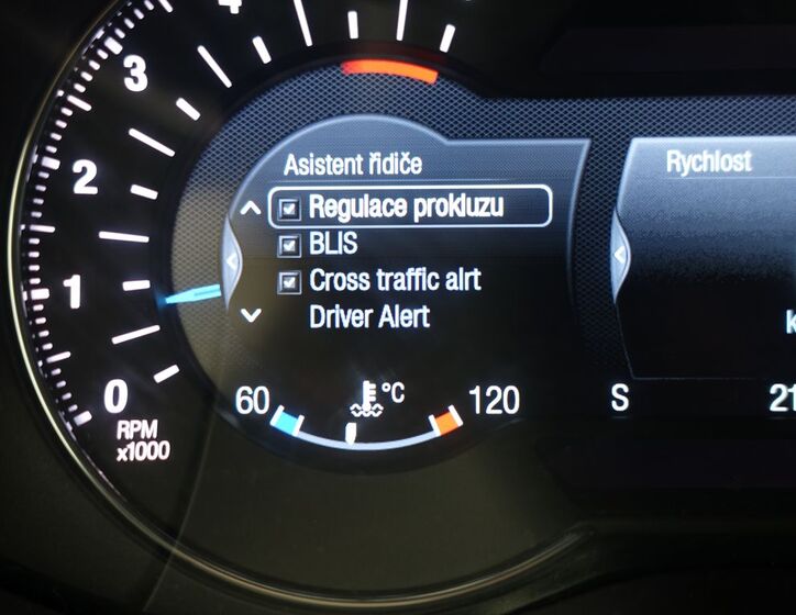 Ford S-MAX 13