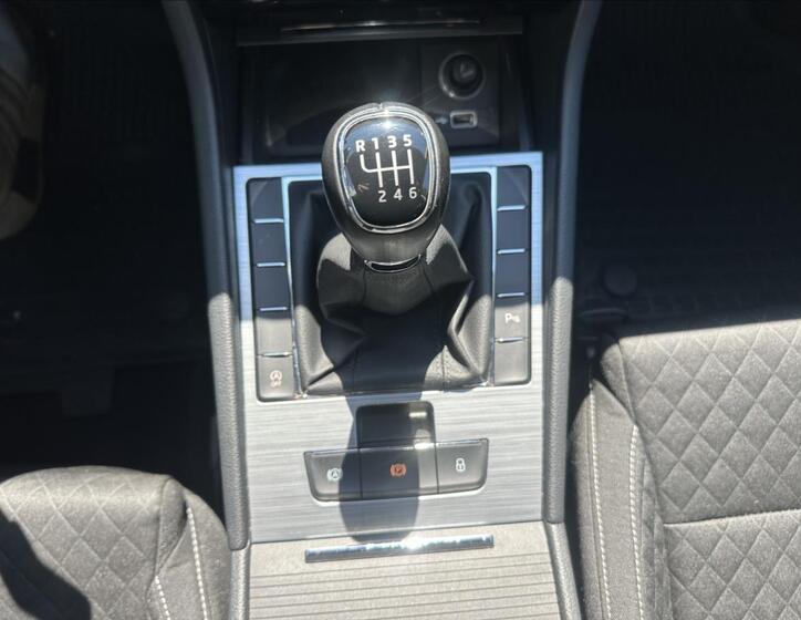 Škoda Superb 12