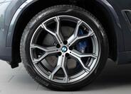 BMW X5 8