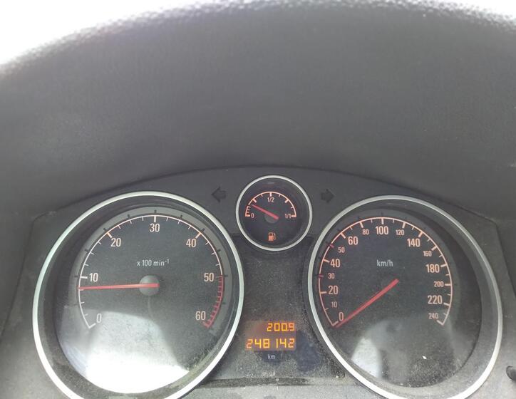Opel Astra 10