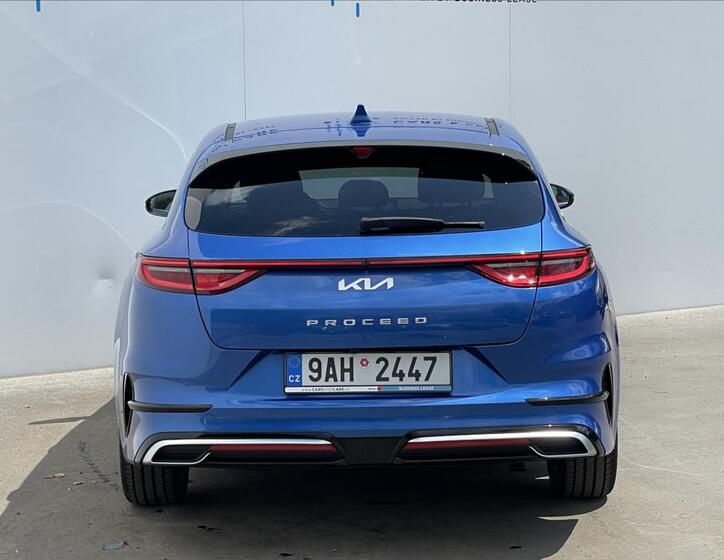 KIA ProCeed 22