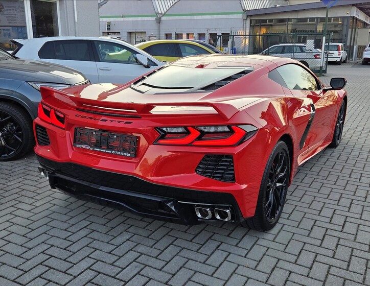 Chevrolet Corvette 3
