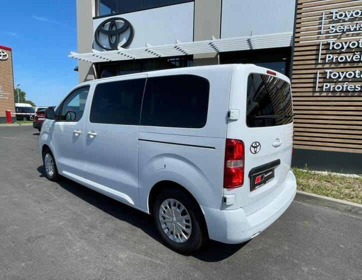 Toyota ProAce Verso 5
