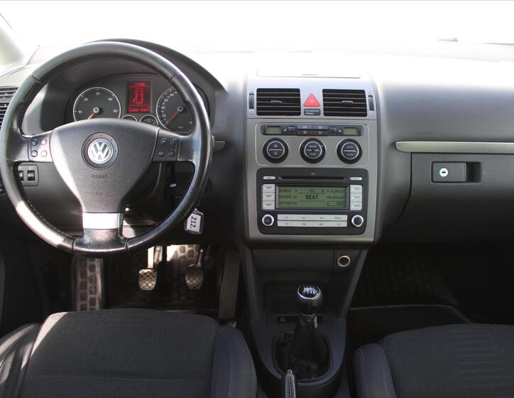 Volkswagen Touran 13