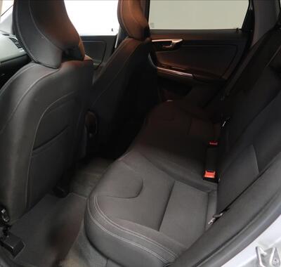 Volvo XC60 8