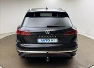 Volkswagen Touareg 5