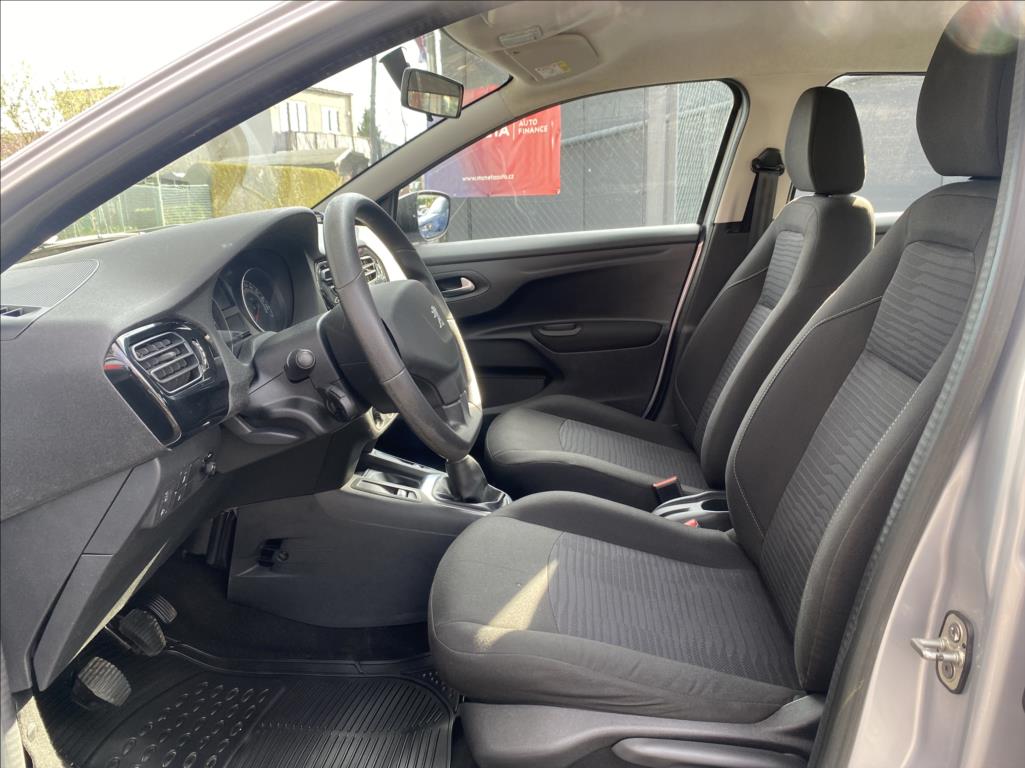 Peugeot 301