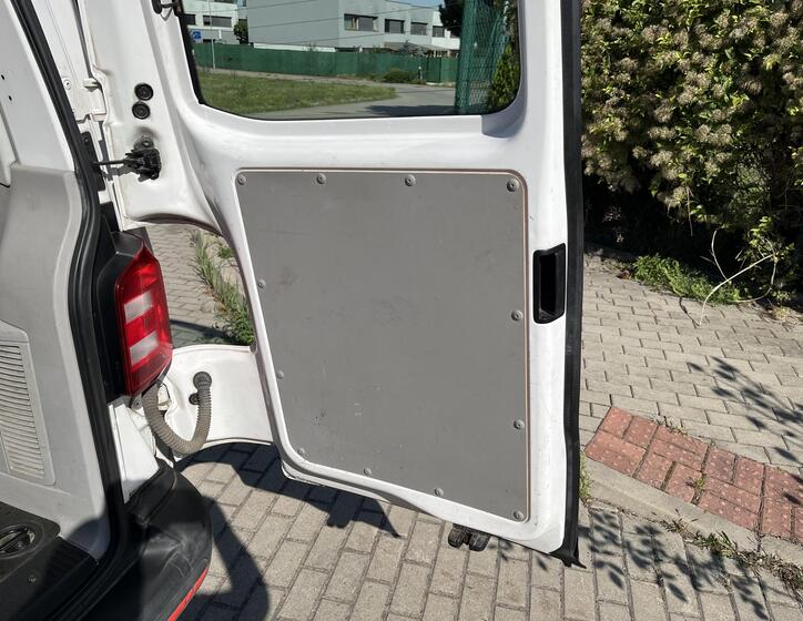 Volkswagen Transporter 22