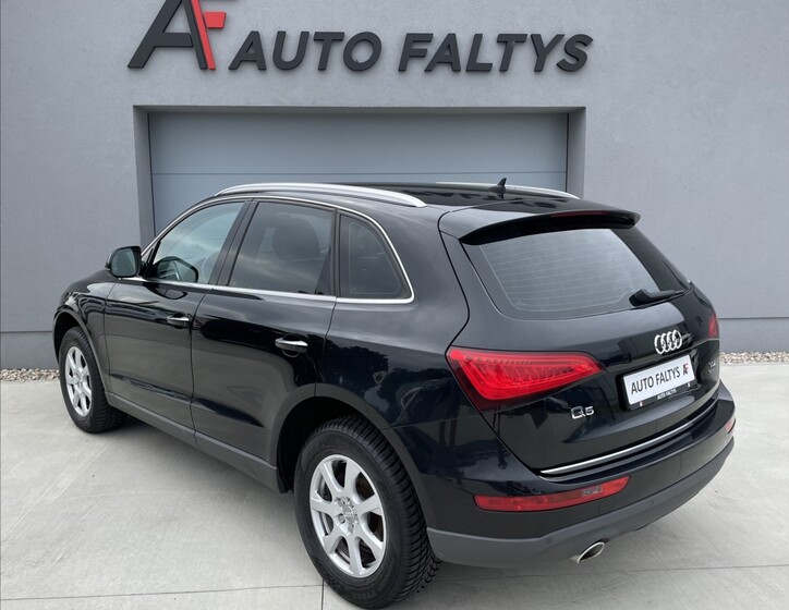 Audi Q5 5