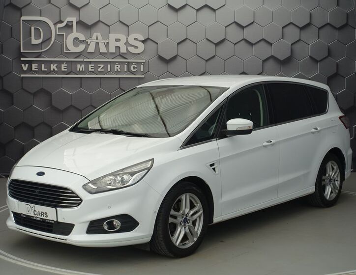Ford S-MAX 1