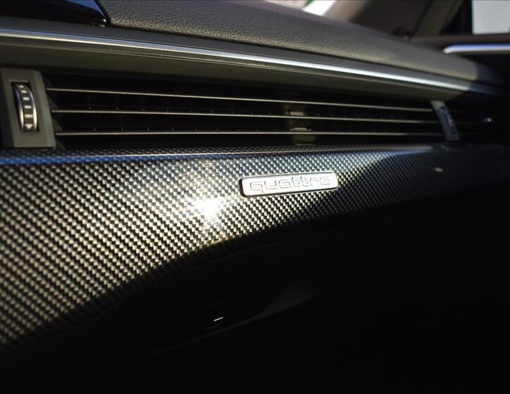 Audi A5 40