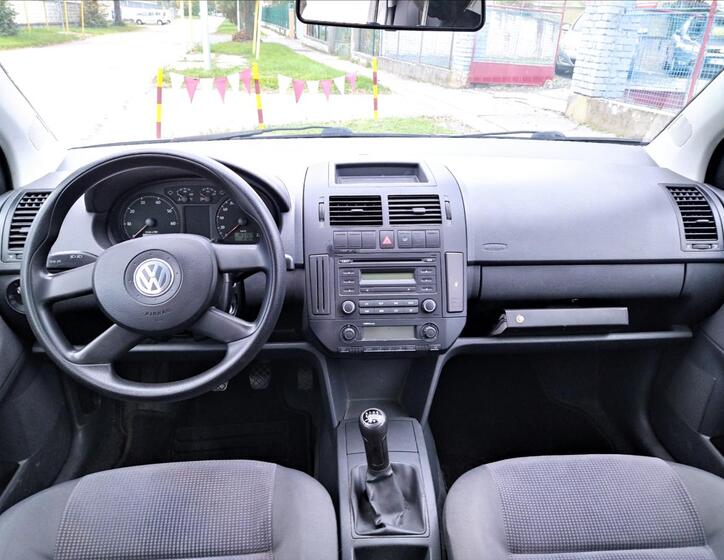 Volkswagen Polo 11