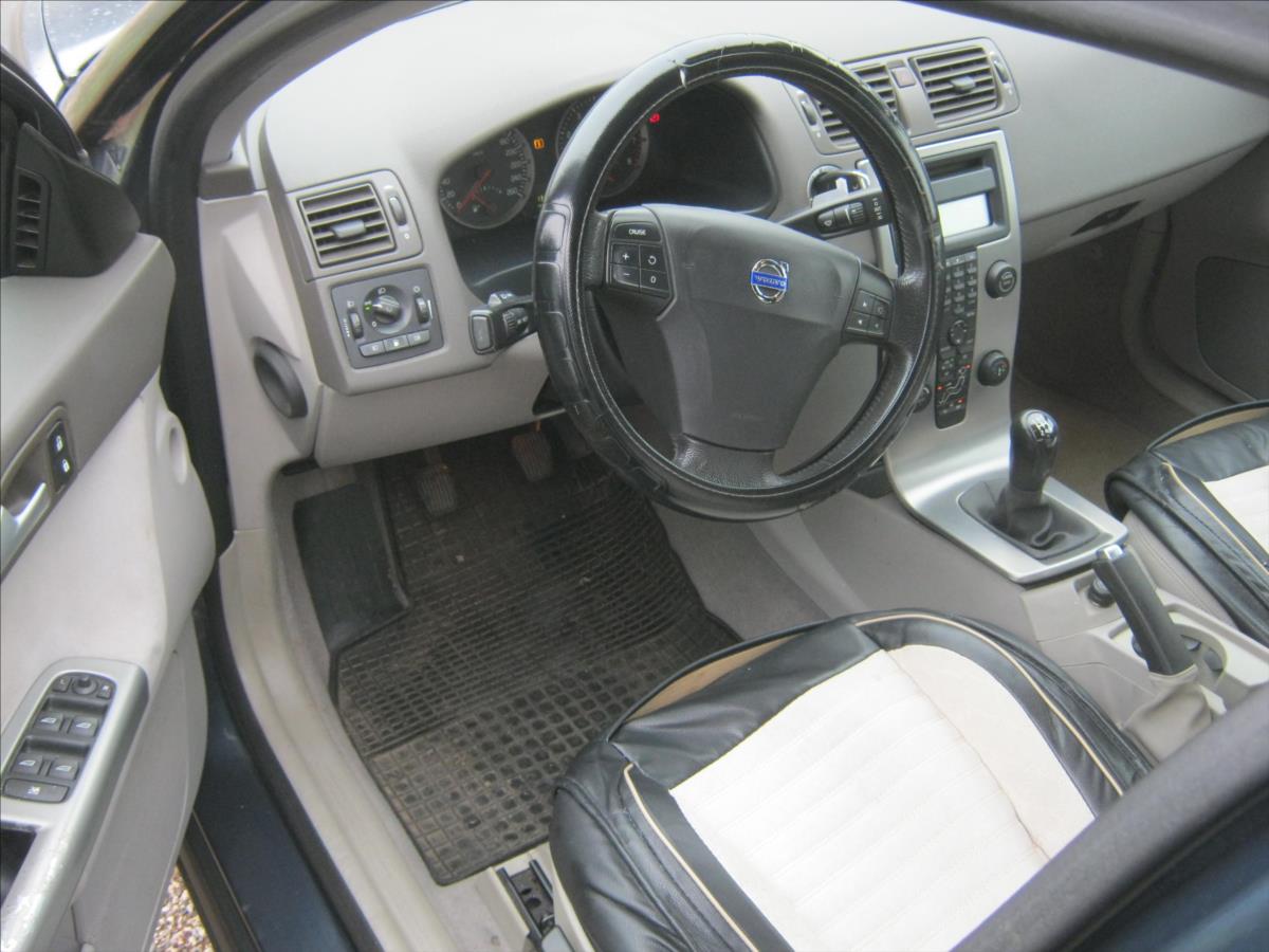 Volvo S40