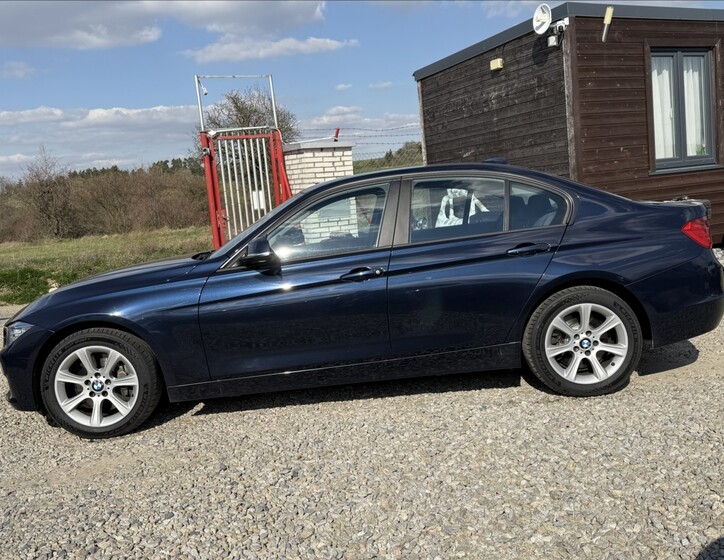 BMW Řada 3 8