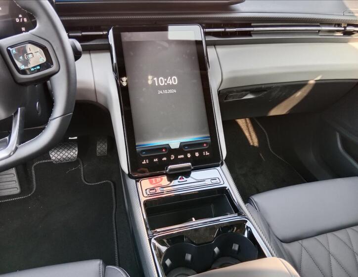 Ford Explorer 11