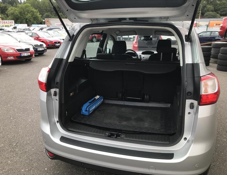 Ford Grand C-MAX 7